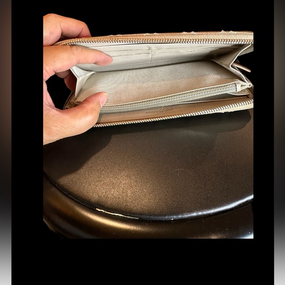 Zippy Long Wallet Embroidered Coco Chanel In Good Condition. - Picture 5 of 10